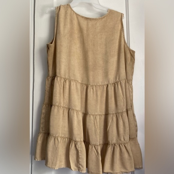Solitaire Tan Brown Boho Eyelet Tiered Sleeveless Tank Top Shirt, Size: Large - Picture 3 of 10